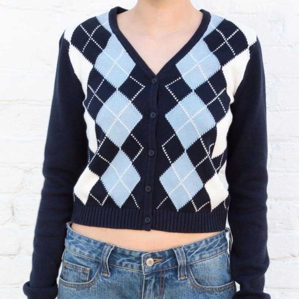 brandy melville elizabeth sweater